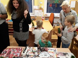 Zobrazit » 3.12.2018 - Vánoční besídka u Sluníček ,,Mrazík
