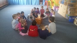 Zobrazit » 18.12.2017 - Vánoční nadílka u Berušek