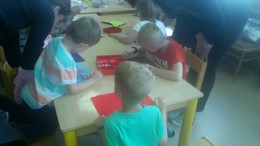 Zobrazit » 11.5.2018 - Dílnička ve třídě Berušek