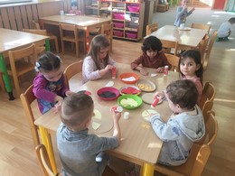 Zobrazit » Masopustní tvoření