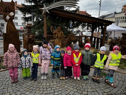 Zobrazit » Berušky u betléma na náměstí