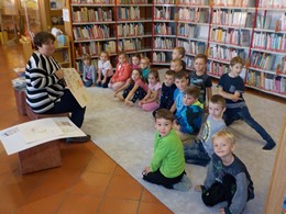 Zobrazit » 2. a 3.třída v knihovně