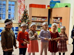 Zobrazit » Besídka s dílnou u Sedmikrásek