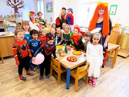 Zobrazit » Z pohádky do pohádky – náš karneval