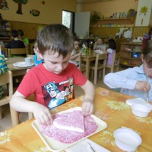Zobrazit » Jak jsme vyráběli dárek pro maminku