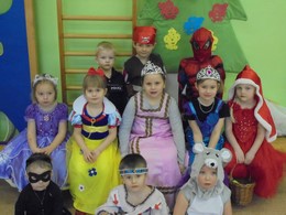 Zobrazit » Maškarní karneval v Pomněnkách