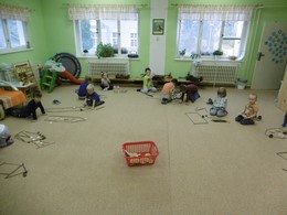 Zobrazit » Jak jsme stavěli Lupenáčkovi domeček