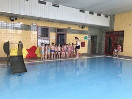 Zobrazit » První plavání Berušek a Včeliček