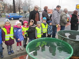 Zobrazit » Rybičky, Koťata - předvánoční vycházka za kapry
