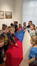 Zobrazit » Rybičky na návštěvě v galerii