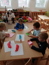 Zobrazit » Tvoříme a malujeme u Zajíčků