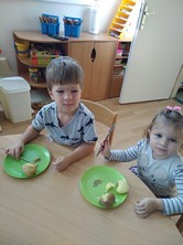 Zobrazit » Kamarád Brambůrek
