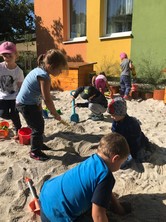 Zobrazit » NA ŠKOLNÍ ZAHRADĚ JE PRIMA